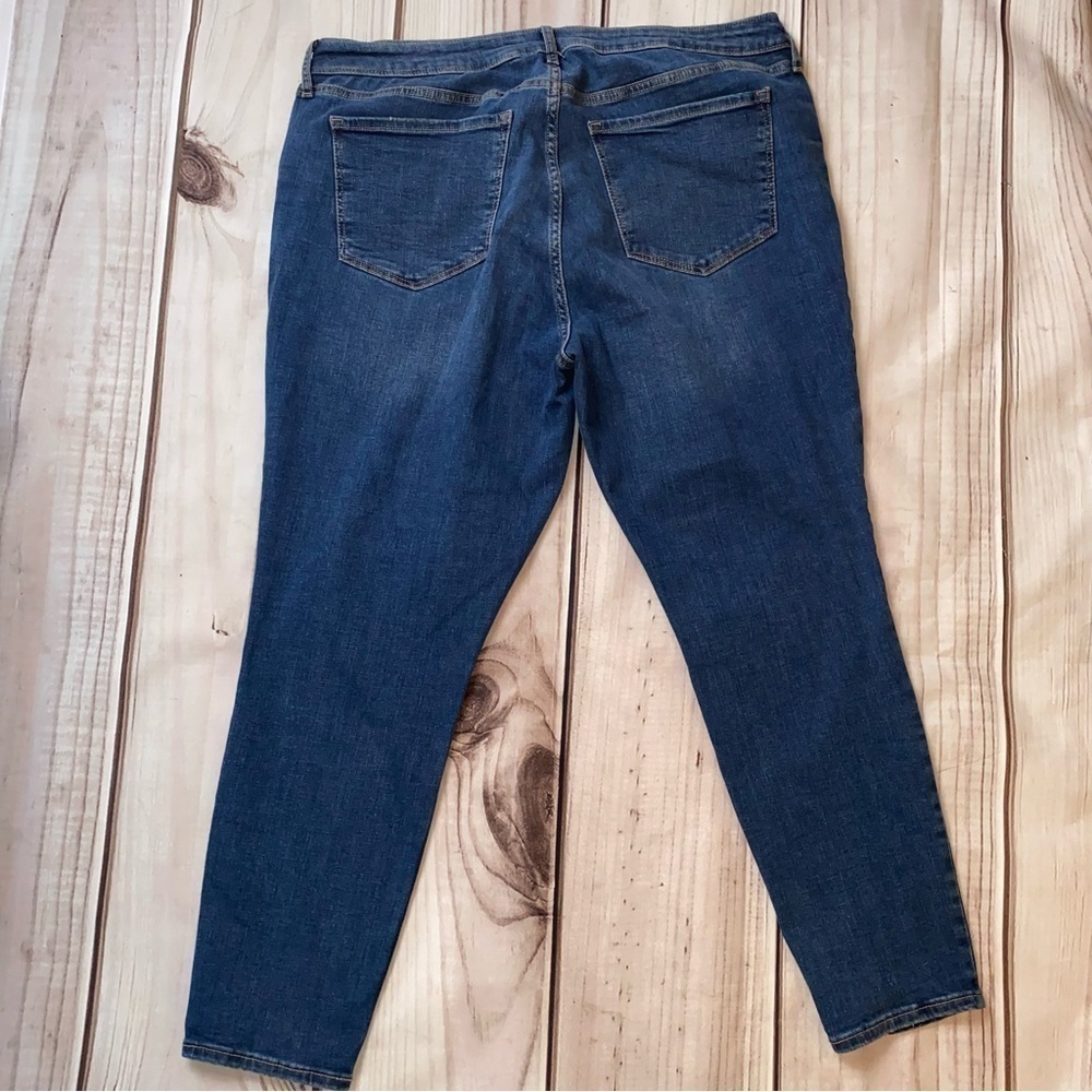 Old Navy High Rise Rockstar super skinny distressed jeans EUC - Picture 6 of 7